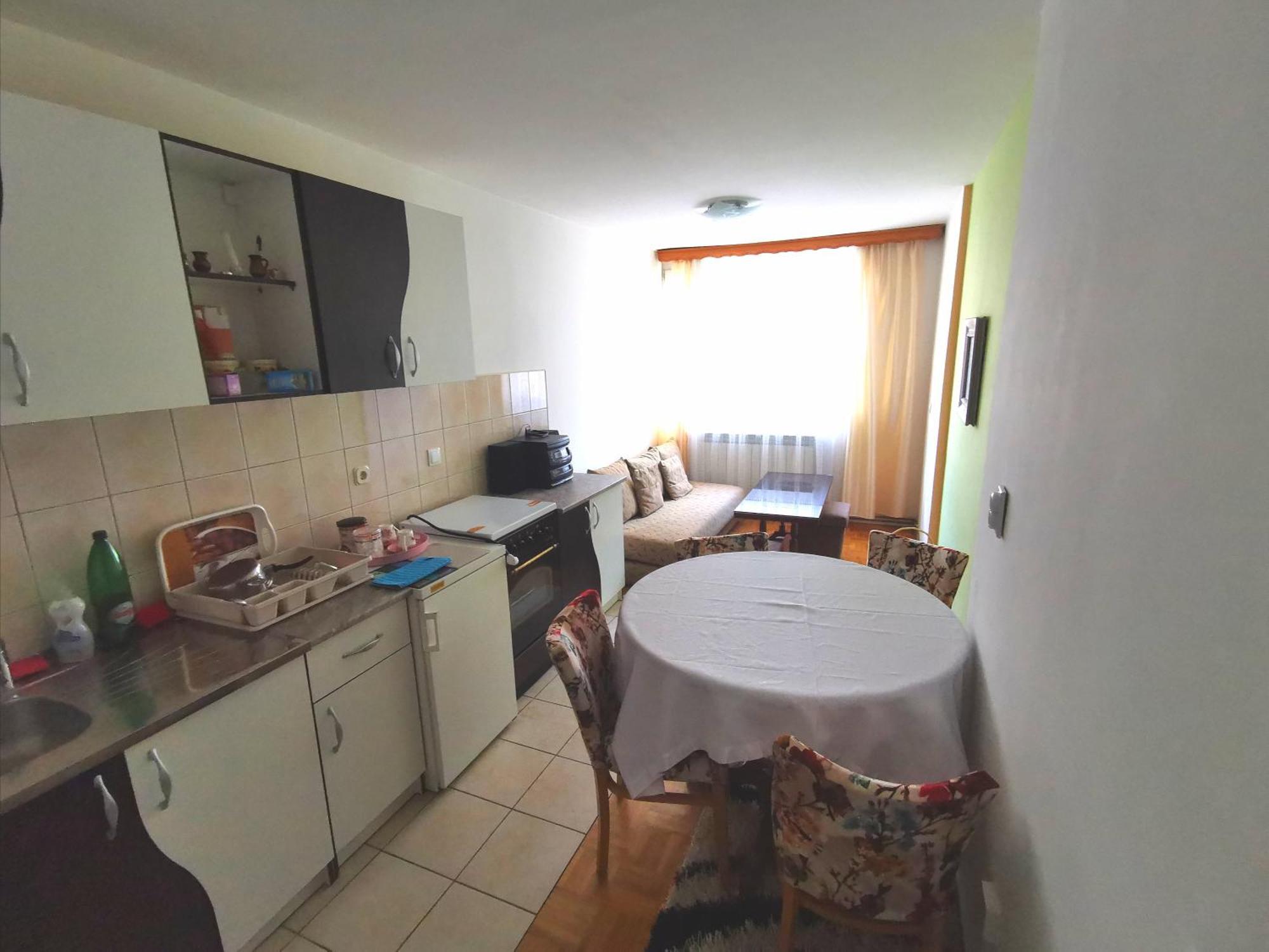 Near Sarajevo Airport Apartment ภายนอก รูปภาพ